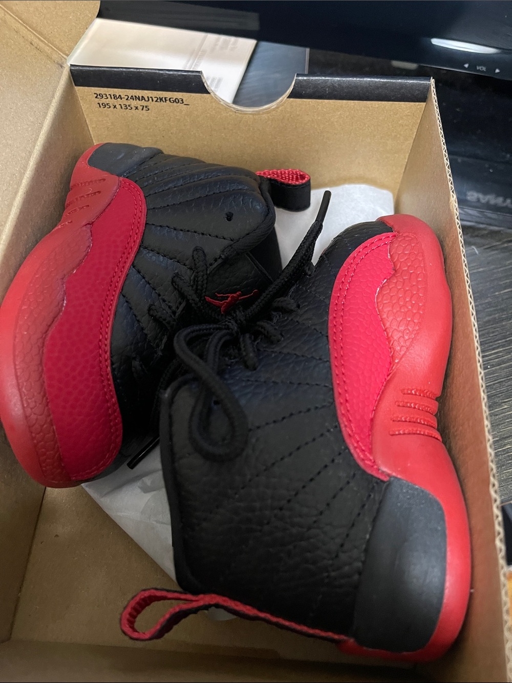 Jordan Toddler Sneakers in Black and Red